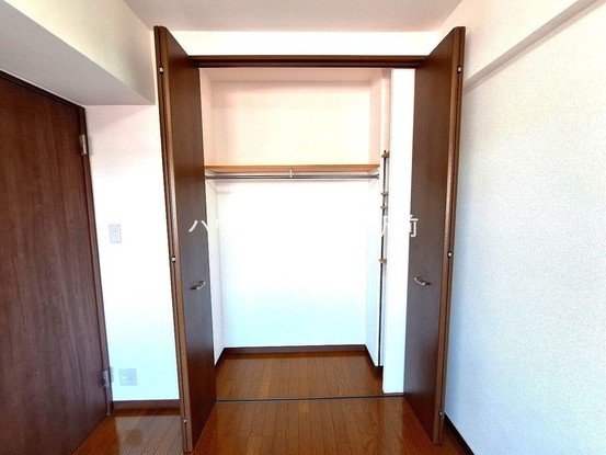 apartment 埼玉県吉川市木売１丁目9-4 クレオメデス101