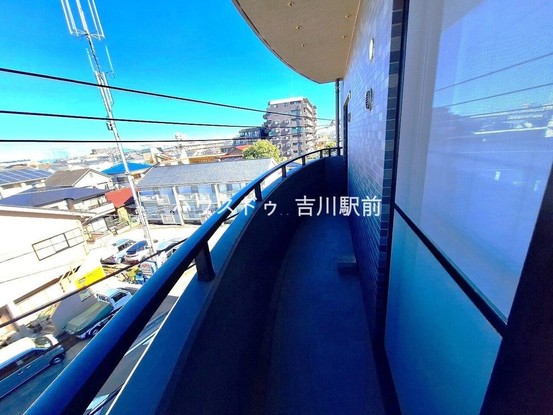 apartment 埼玉県吉川市木売１丁目9-4 クレオメデス101