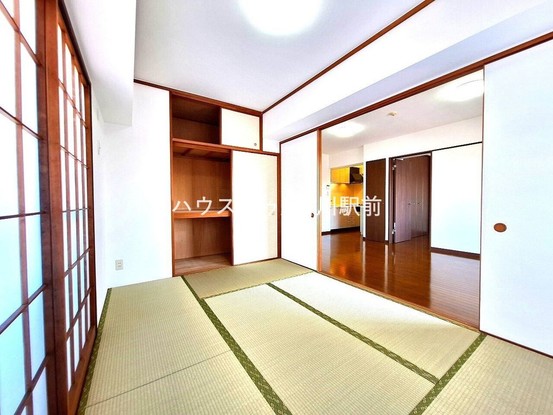 apartment 埼玉県吉川市木売１丁目9-4 クレオメデス101