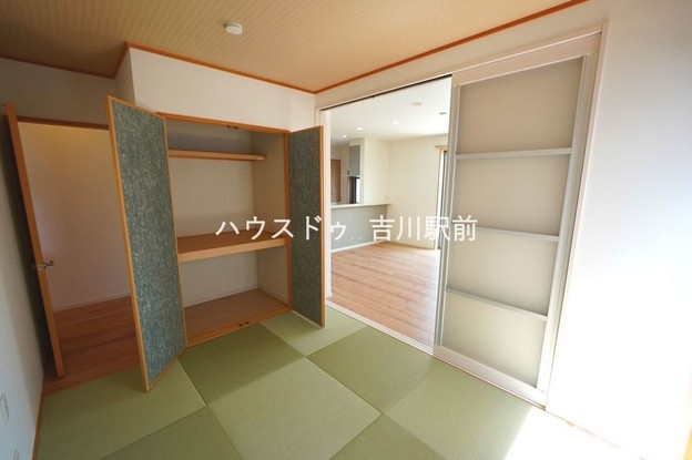 detached 埼玉県吉川市木売１丁目9-4 クレオメデス101