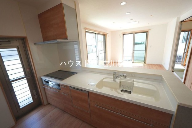 detached 埼玉県吉川市木売１丁目9-4 クレオメデス101