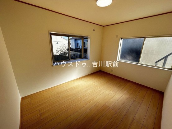 detached 埼玉県吉川市木売１丁目9-4 クレオメデス101