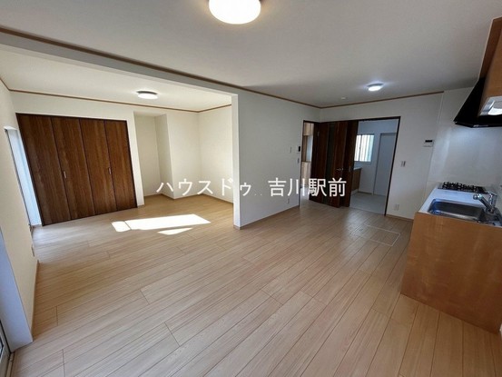 detached 埼玉県吉川市木売１丁目9-4 クレオメデス101