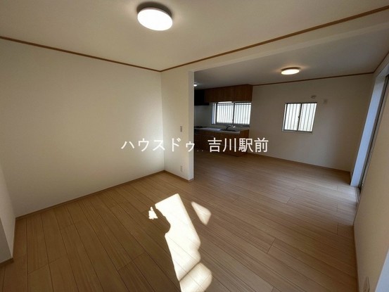 detached 埼玉県吉川市木売１丁目9-4 クレオメデス101