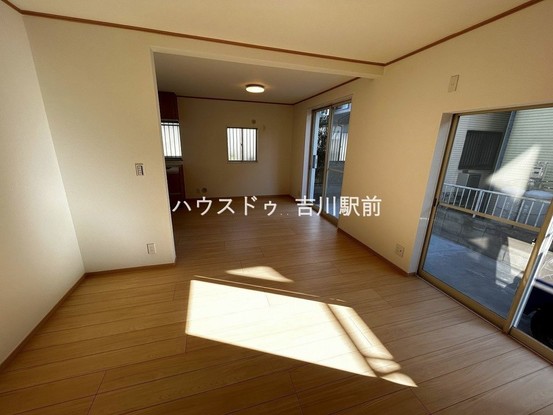 detached 埼玉県吉川市木売１丁目9-4 クレオメデス101