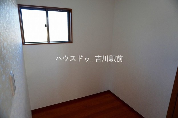 detached 埼玉県吉川市木売１丁目9-4 クレオメデス101