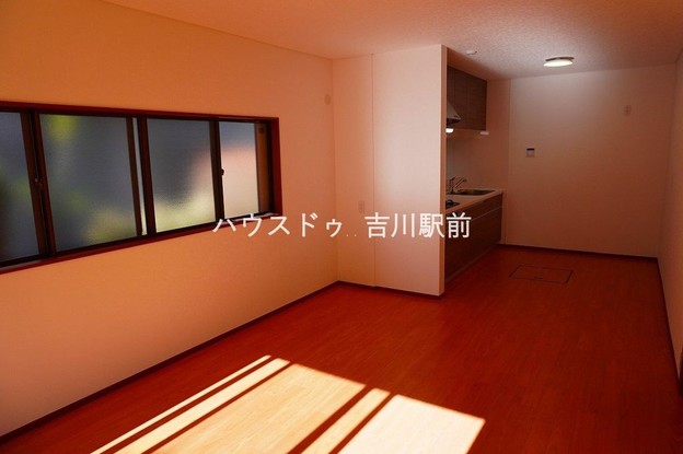 detached 埼玉県吉川市木売１丁目9-4 クレオメデス101