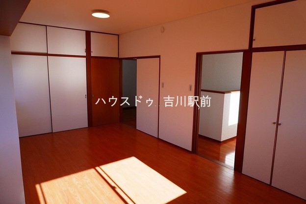 detached 埼玉県吉川市木売１丁目9-4 クレオメデス101