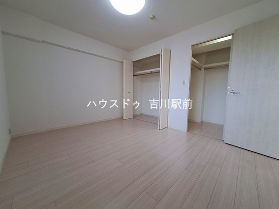 apartment 埼玉県吉川市木売１丁目9-4 クレオメデス101