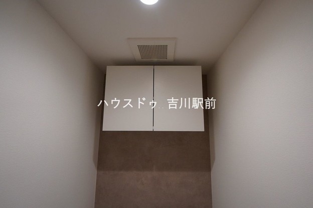 apartment 埼玉県吉川市木売１丁目9-4 クレオメデス101
