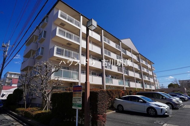 apartment 埼玉県吉川市木売１丁目9-4 クレオメデス101