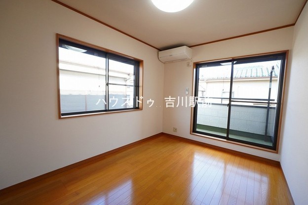 detached 埼玉県吉川市木売１丁目9-4 クレオメデス101