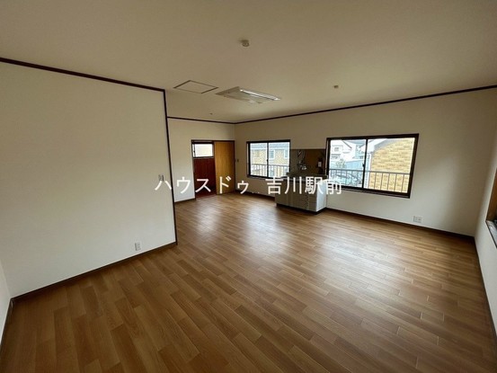 detached 埼玉県吉川市木売１丁目9-4 クレオメデス101