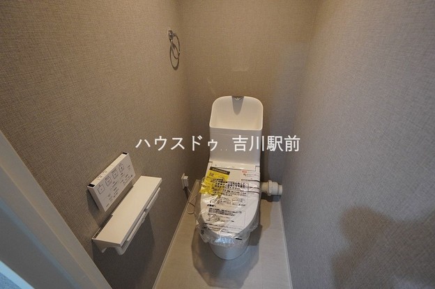 apartment 埼玉県吉川市木売１丁目9-4 クレオメデス101