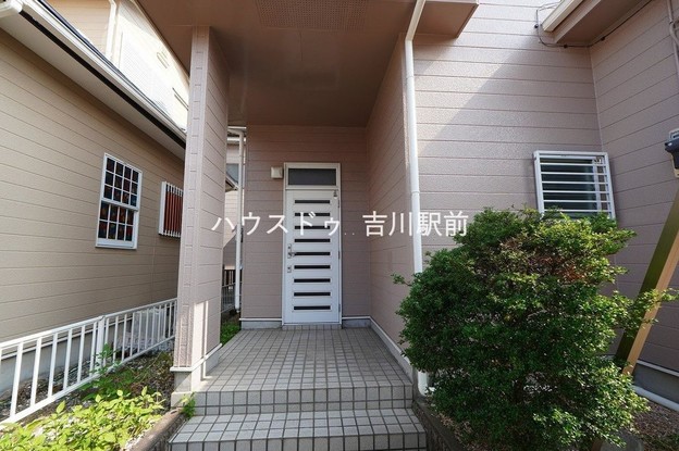 detached 埼玉県吉川市木売１丁目9-4 クレオメデス101