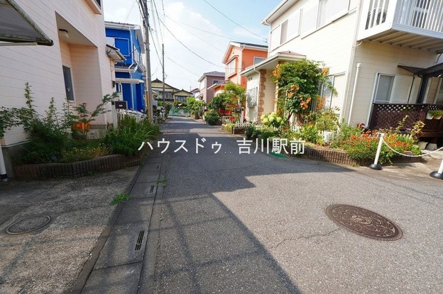 detached 埼玉県吉川市木売１丁目9-4 クレオメデス101