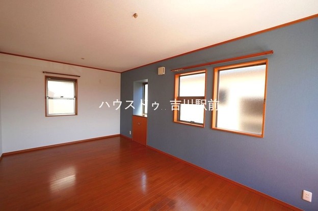 detached 埼玉県吉川市木売１丁目9-4 クレオメデス101