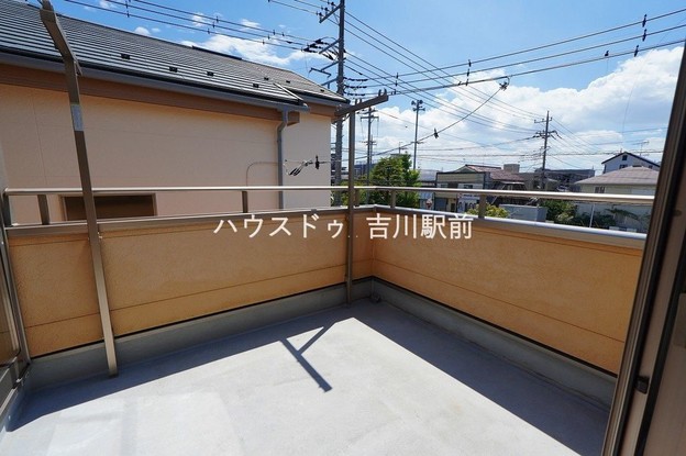detached 埼玉県吉川市木売１丁目9-4 クレオメデス101