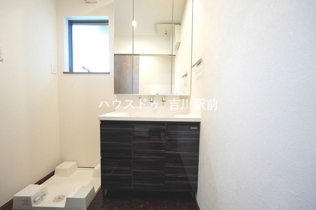 detached 埼玉県吉川市木売１丁目9-4 クレオメデス101