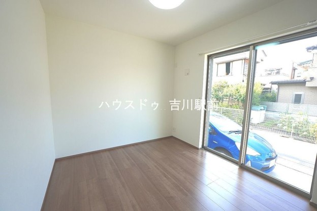 detached 埼玉県吉川市木売１丁目9-4 クレオメデス101