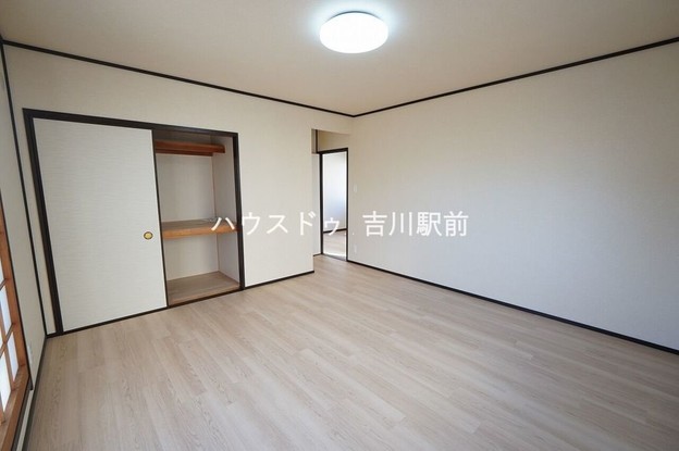 detached 埼玉県吉川市木売１丁目9-4 クレオメデス101