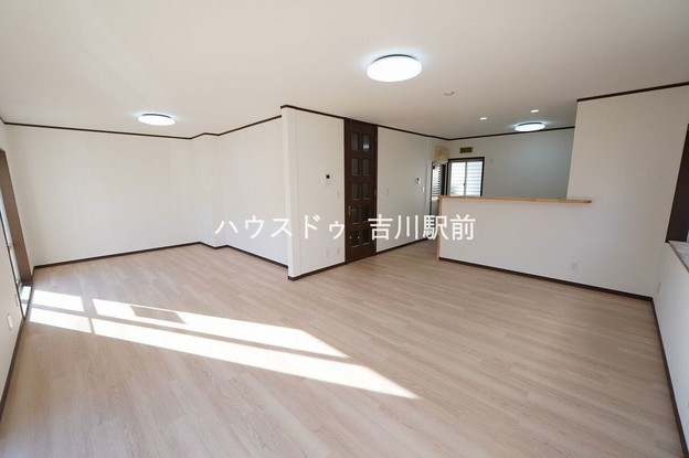 detached 埼玉県吉川市木売１丁目9-4 クレオメデス101