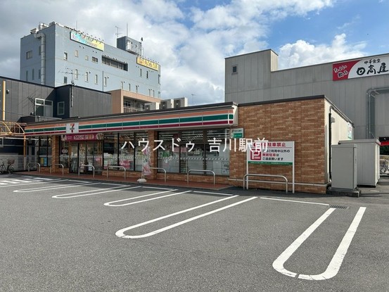 apartment 埼玉県吉川市木売１丁目9-4 クレオメデス101