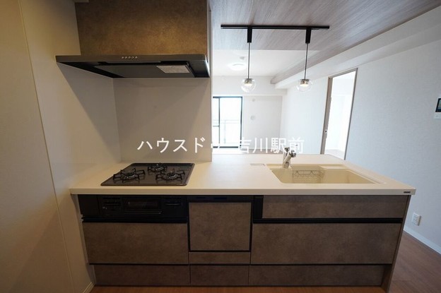 apartment 埼玉県吉川市木売１丁目9-4 クレオメデス101