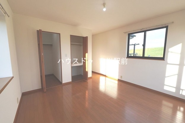 detached 埼玉県吉川市木売１丁目9-4 クレオメデス101