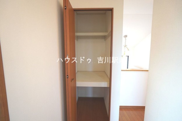 detached 埼玉県吉川市木売１丁目9-4 クレオメデス101