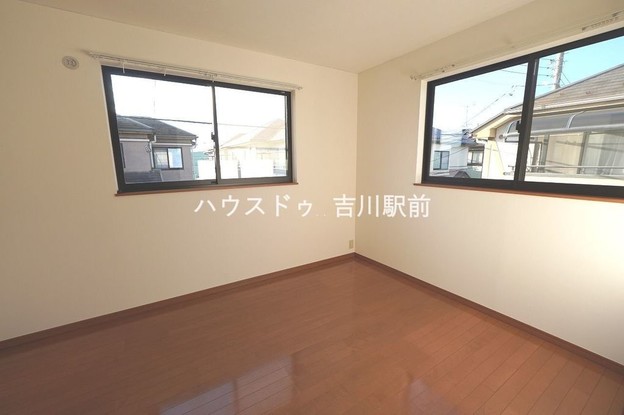 detached 埼玉県吉川市木売１丁目9-4 クレオメデス101