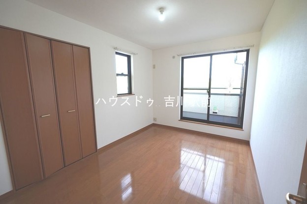 detached 埼玉県吉川市木売１丁目9-4 クレオメデス101