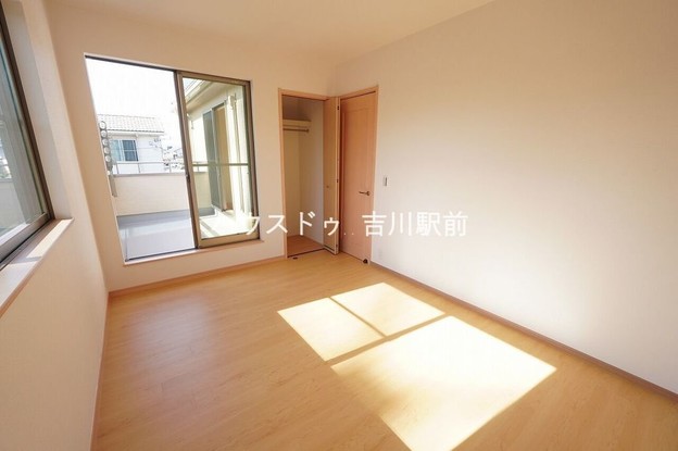 detached 埼玉県吉川市木売１丁目9-4 クレオメデス101