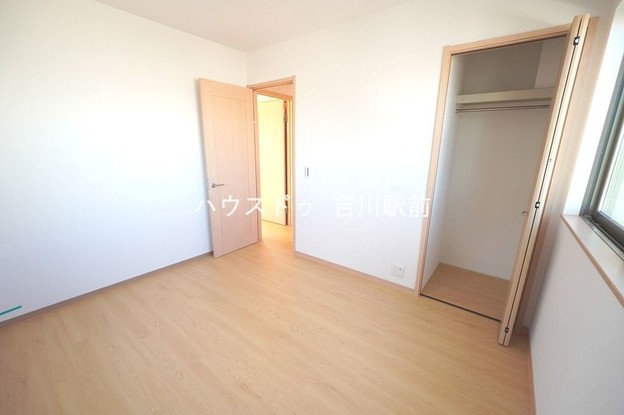 detached 埼玉県吉川市木売１丁目9-4 クレオメデス101