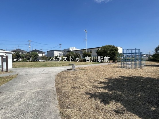 detached 埼玉県吉川市木売１丁目9-4 クレオメデス101