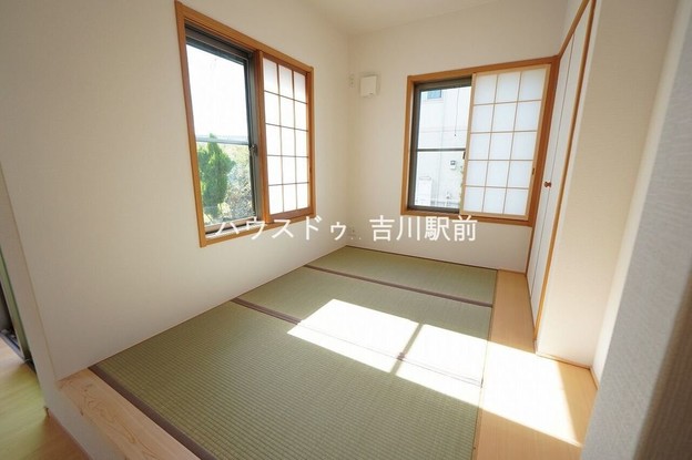 detached 埼玉県吉川市木売１丁目9-4 クレオメデス101