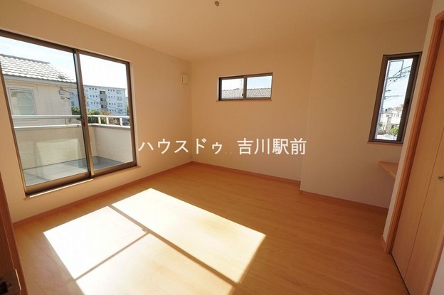 detached 埼玉県吉川市木売１丁目9-4 クレオメデス101