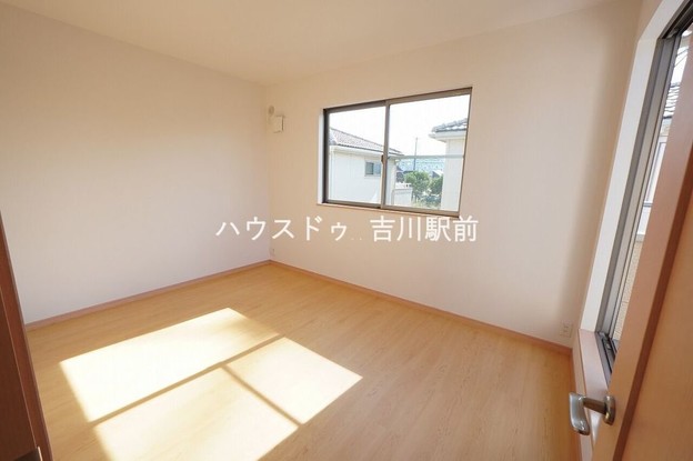 detached 埼玉県吉川市木売１丁目9-4 クレオメデス101