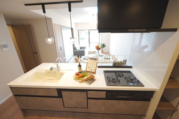 apartment 埼玉県吉川市木売１丁目9-4 クレオメデス101