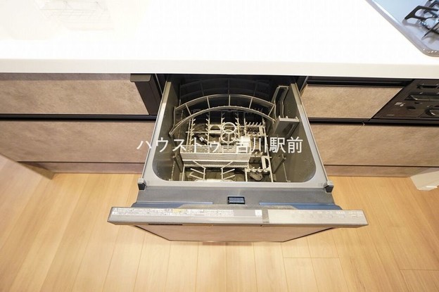 apartment 埼玉県吉川市木売１丁目9-4 クレオメデス101
