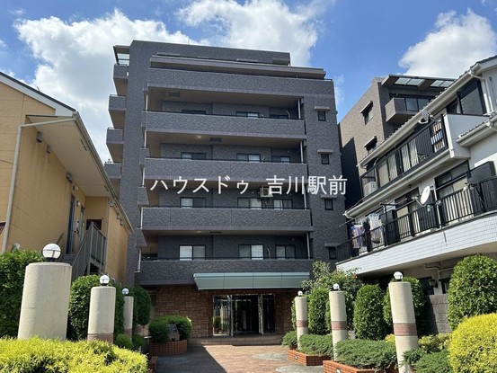 apartment 埼玉県吉川市木売１丁目9-4 クレオメデス101