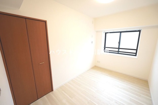 apartment 埼玉県吉川市木売１丁目9-4 クレオメデス101