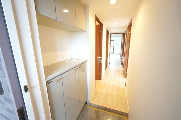 apartment 埼玉県吉川市木売１丁目9-4 クレオメデス101