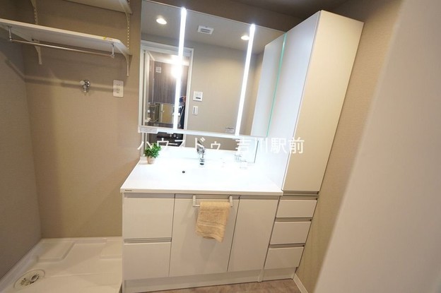 apartment 埼玉県吉川市木売１丁目9-4 クレオメデス101