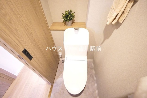 apartment 埼玉県吉川市木売１丁目9-4 クレオメデス101