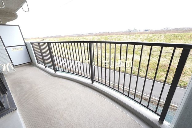 apartment 埼玉県吉川市木売１丁目9-4 クレオメデス101