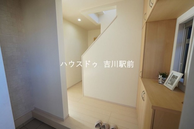 detached 埼玉県吉川市木売１丁目9-4 クレオメデス101