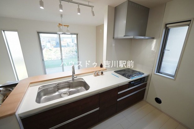 detached 埼玉県吉川市木売１丁目9-4 クレオメデス101