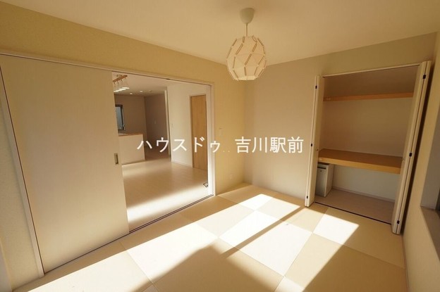 detached 埼玉県吉川市木売１丁目9-4 クレオメデス101