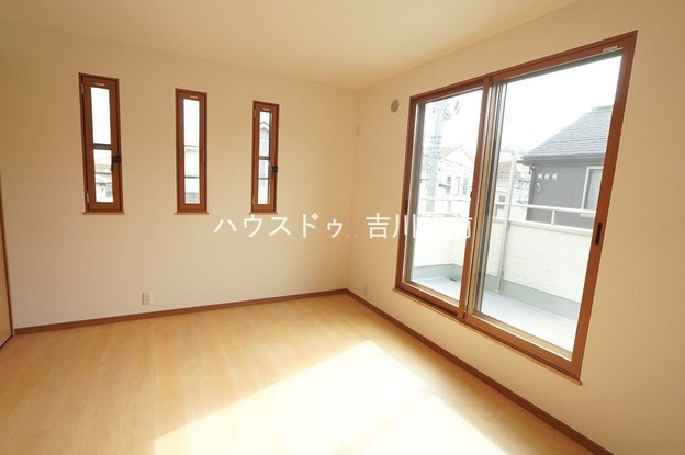 detached 埼玉県吉川市木売１丁目9-4 クレオメデス101